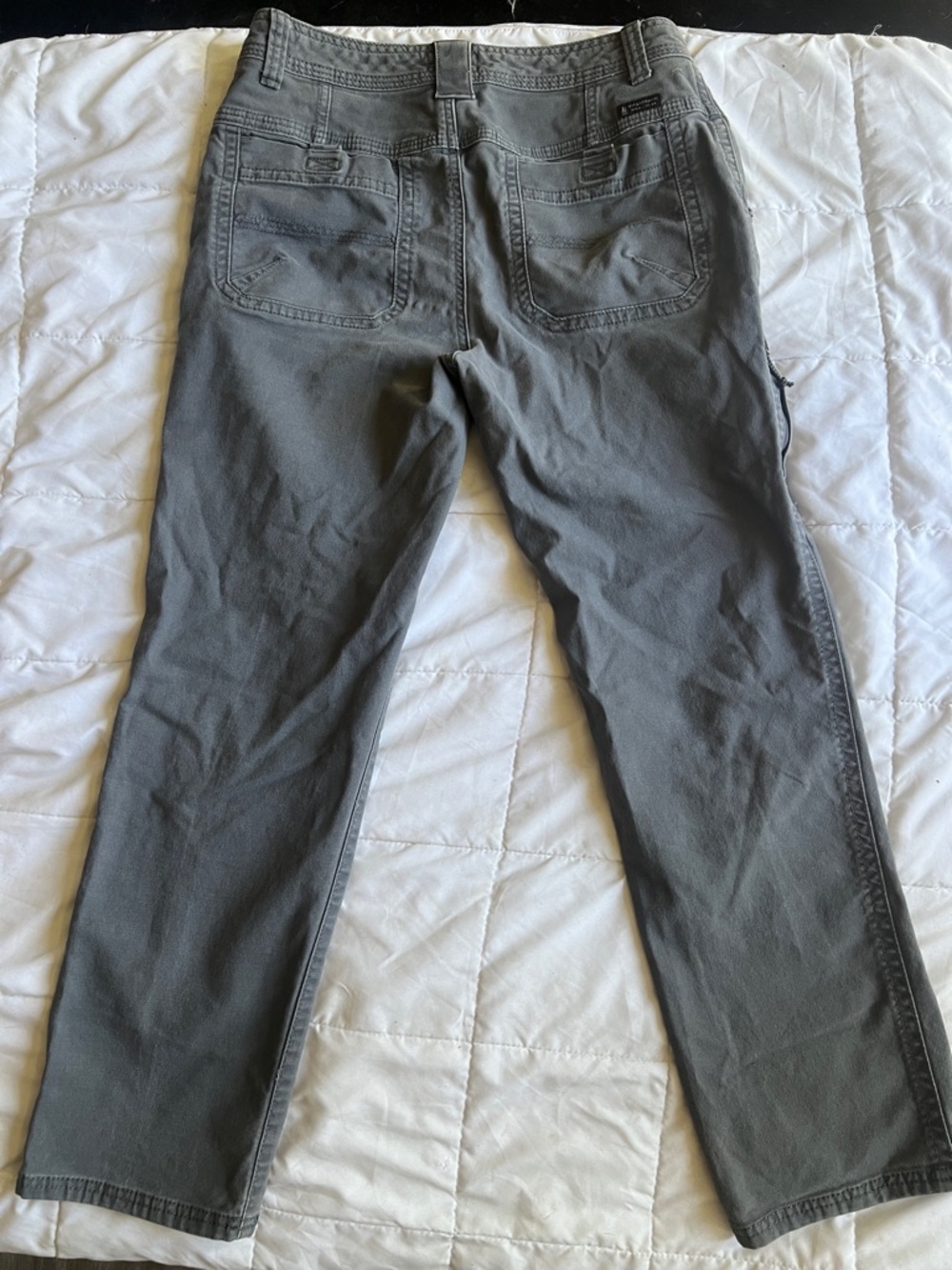 G.H. BASS & CO. MEN’S GREY DURABLE PANTS - Picture 5 of 5